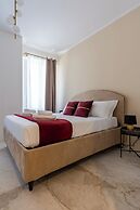 Decimo Meridio- At Spanish Steps-