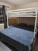 Cozy Pet Friendly Home