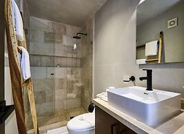 Bakal Residence By Lockey