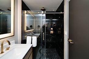 Iris Hotel Boston