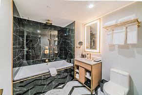 Iris Hotel Boston