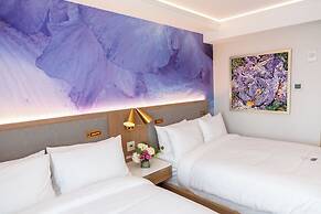 Iris Hotel Boston