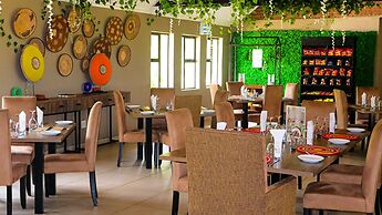 Self Catering Chalets - Manyeleti