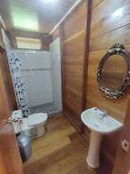 Quirquincho House