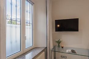 Cernobbio Grey Suite