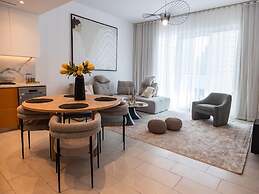 Luxurious 1BR Oasis Panoramic Views