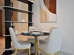 Bliss 1BR Haven with Stunning Sea Views