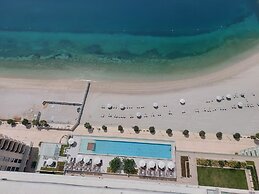 2BRwith Panoramic Sea View in Beachfront