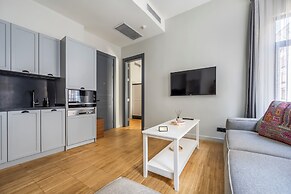 DeCamondo Residence