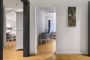 DeCamondo Residence