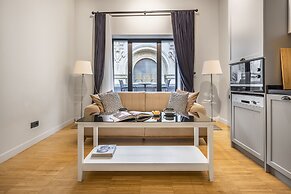 DeCamondo Residence