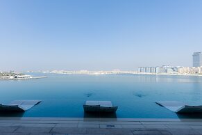 Beachfront Elegant 2BR Condo