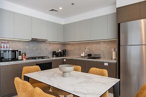 Beachfront Elegant 2BR Condo