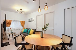 Stella Court Tengachaya