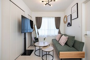 Stella Court Tengachaya