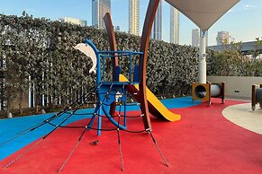 Premium 2BR Downtown Apt w Dubai Mall Access
