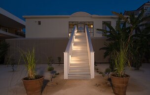 Lodge Apartments