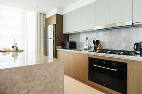 3BD Haven with Sweeping Water Views