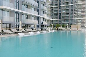 3BD Haven with Sweeping Water Views