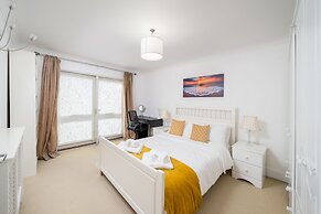 Deluxe 2Bed Duplex Apartment & parking