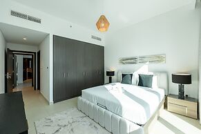 Downtown Escape Lush 2BR w Burj Khalifa View