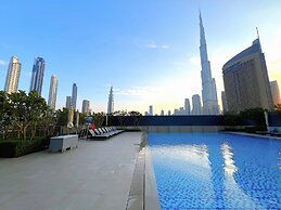 Downtown Escape Lush 2BR w Burj Khalifa View