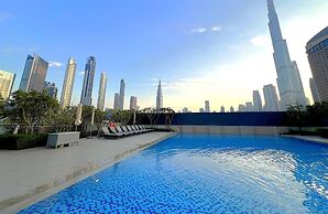 Downtown Escape Lush 2BR w Burj Khalifa View