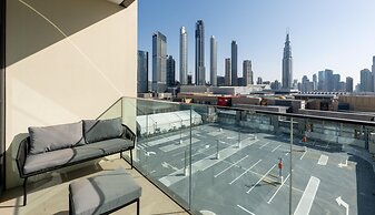 Downtown Escape Lush 2BR w Burj Khalifa View