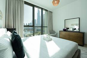 Downtown Escape Lush 2BR w Burj Khalifa View