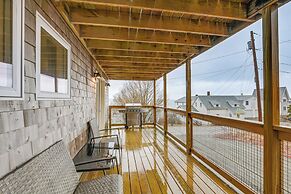 Cozy Maine Getaway: Covered Deck, Walk to Beach!