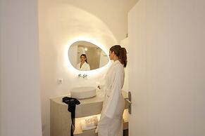 Dagaz Suites