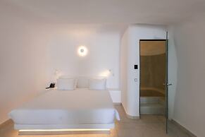Dagaz Suites