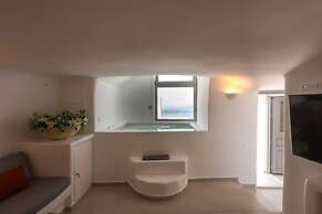 Dagaz Suites