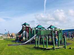 3 Bed, Sleeps 6, Parking