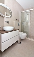 Garitsa Gem Suite