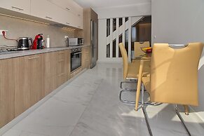 Garitsa Gem Suite