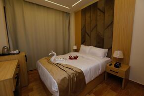 Rizk Pyramids View Hotel