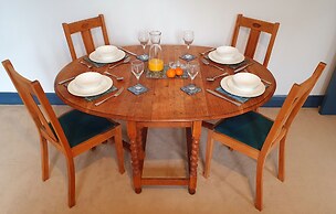 Charming 2-bed Apartment in Bournemouth