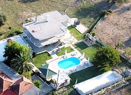 Tsanis Estate