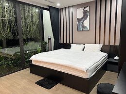 HALO ME Villa