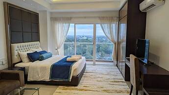 Ocean Breeze Condo