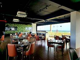 Ocean Breeze Condo