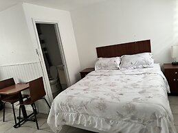 Espanola Motel