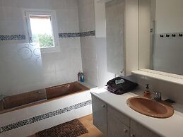 Chambre avec cuisine équipée sur demande