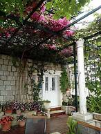 Guesthouse Villa Mlini