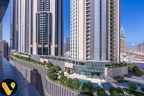 Damac Mall Street near Burj Khalifa