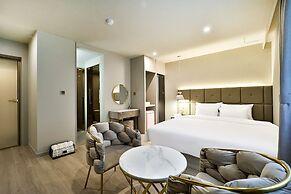 Den Basta Hotel Daeyeon