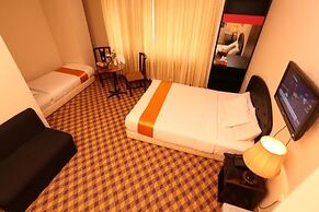 Hotel Holiday Xpress