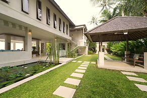 Siri Mendira Beach Villas
