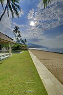 Siri Mendira Beach Villas